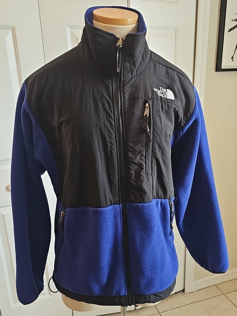 The North Face Black and Royal Blue Full-Zip Fleece Jacket For Women Size Meduim